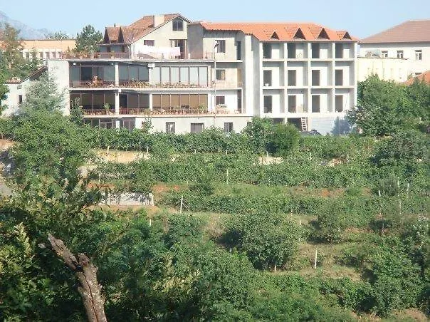Bruci Hotel